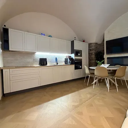 Appartamento Casa Zhurian Ginestra